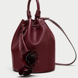 NEW ZARA RICH BURGUNDY BUCKET BAG/FLOWER PENDANTS